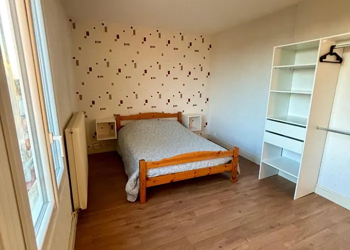 Lägenhet Agreable Maison De Avec Jardin