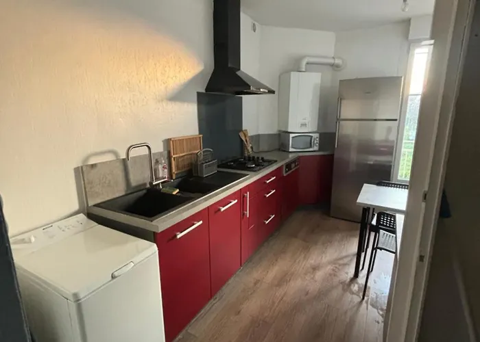 Lägenhet Agreable Maison De Avec Jardin